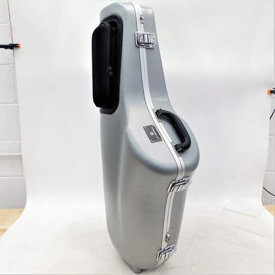 Crossrock Brand Silver Hard-Sided Molded Tenor Saxophone Case image number 2