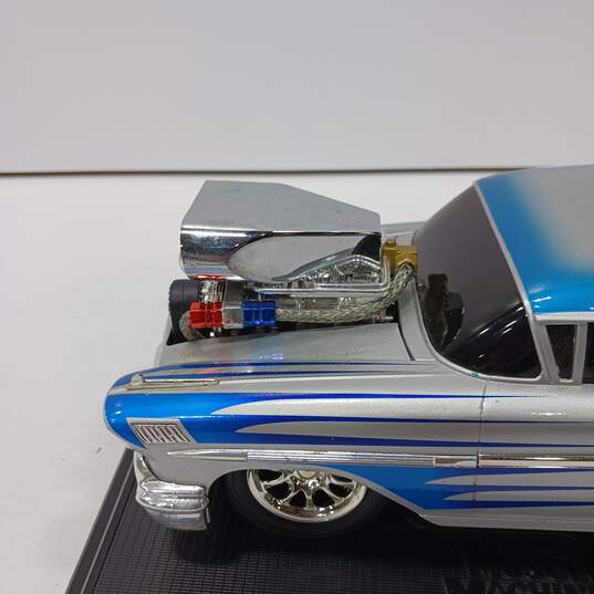 Muscle Machine 1958 Chevy Impala 1:64 Model Car image number 4