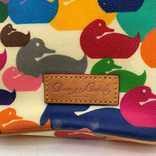 Womens Multicolor Wonder Ducks Adjustable Strap Zipper Bucket Bag image number 5