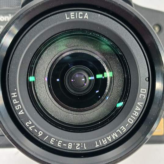 Panasonic Lumix DMC-FZ7 Digital SLR Camera image number 4