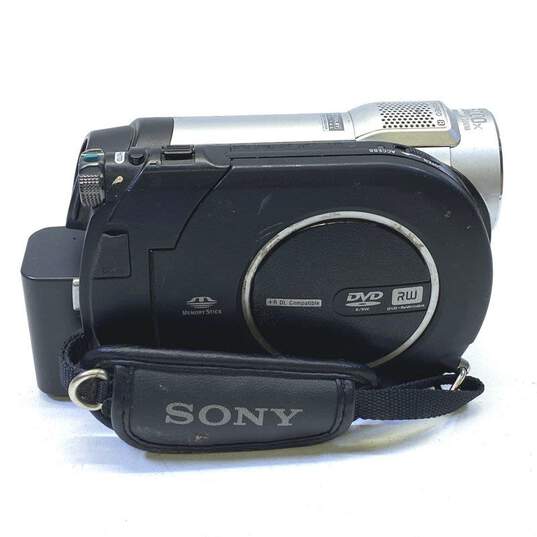 Sony Handycam DCR-DVD610 DVD-R Camcorder image number 5