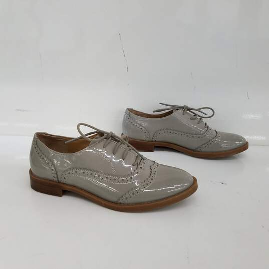 Franco Sarto Wingtip Oxford Iverna Gray Faux Patent Leather Shoes Size 6.5M image number 7