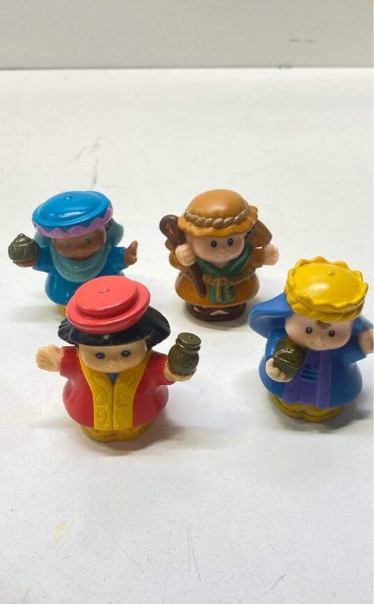 Fisher Price Little People Deluxe Christmas Story Nativity Set image number 4