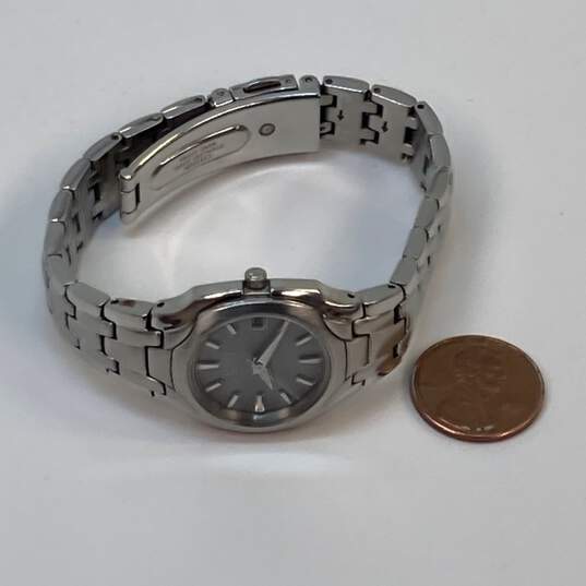 Designer CITIZEN Eco-Drive E011-S049601 Analog Dial Chronograph Wristwatch image number 3