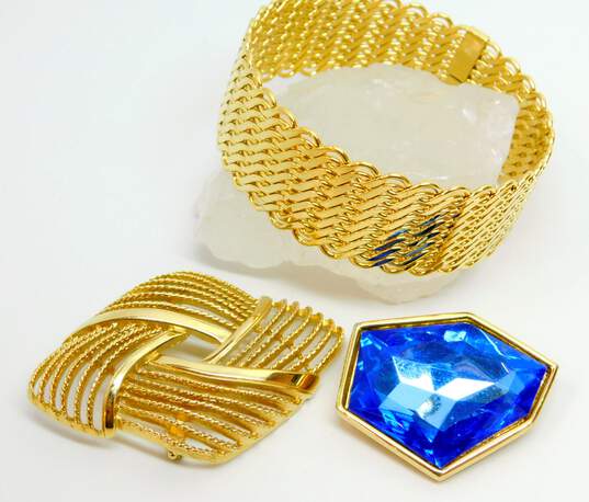 Vintage Trifari Woven Bangle Bracelet Monet & Richelieu Woven & Icy Blue Rhinestone Brooches 86.3g image number 1