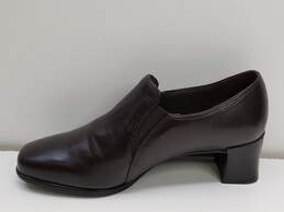 Munro American Women's Brown Leather Block Heel Comfort Shoes Size 6W alternative image