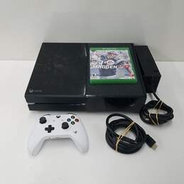 Microsoft Xbox One Bundle with Controller and Game