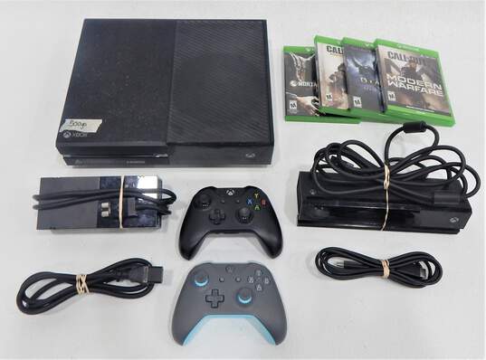 Xbox One 500 GB Black Bundle image number 1