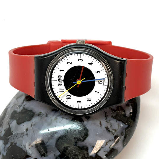 Designer Swatch Swiss Adjustable Strap Round Dial Analog Wristwatch image number 1