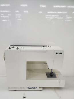 Pfaff Hobby 1022 Sewing Machine Untested alternative image