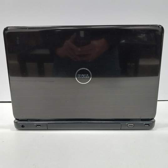 Dell Inspiron N7010 Laptop image number 8
