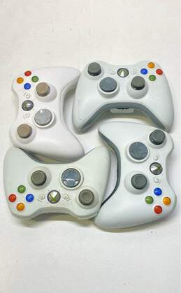 Microsoft Xbox 360 controllers - Lot of 10, white >>FOR PARTS<< alternative image