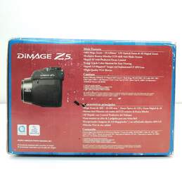 Konica Minolta DiMAGE Z5 5.0MP Digital Camera alternative image