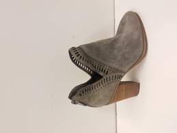 Vince Camuto Philena Gray Suede Ankle Boots Shoes Women's Size 5.5 M alternative image
