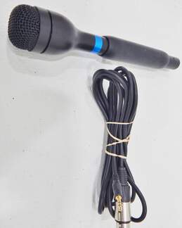 Insignia Brand NS-DHMIC20 Model Handheld Reporter Style Microphone w/ Accessories alternative image