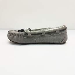 Minnetonka Suede Loafer Slipper Size 6 Gray