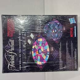 Trivial Pursuit Netflix Series Stranger Things Back to the 80's Game NIB alternative image