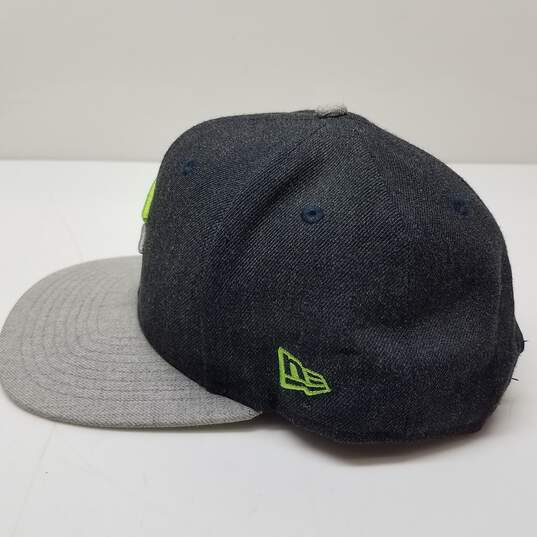 New Era 9Fifty Marshawn Lynch Beast Mode Grey/Green Hat image number 2