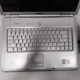 Dell Inspiron 1521 AMD Dual Core Laptop (No Hard Drive) alternative image