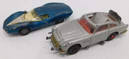 Vintage Corgi Toys Diecast Cars James Bond 007 Aston Martin DB5 & Chevrolet Astro 1 Experimental Car
