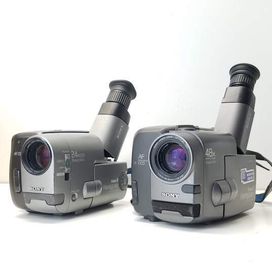 Set of 2 Handycam Video8 Camcorders FOR PARTS OR REPAIR image number 1