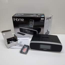 iHome IP90 iPod Docking Station - Black, Untested, For Parts/Repair