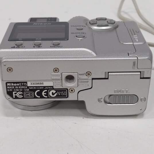 Nikon CoolPix 775 Compact Digital Camera image number 4