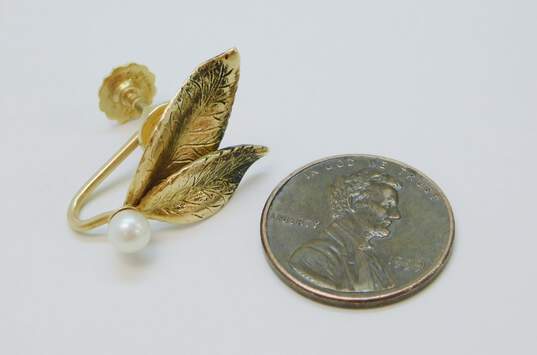 Romantic 14k Yellow Gold Etched Leaves Pearl Screw Back Earrings 4.9g image number 4