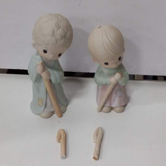 Vintage PRECIOUS MOMENTS 'come let us adore him'Figurines IOB image number 4