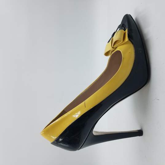 Miu Miu Patent Leather Bow Pumps Women's Sz 7 Yellow/Blk image number 1