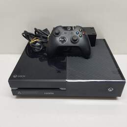 Microsoft Xbox One 500GB Console Bundle with Games & Controller #1 alternative image