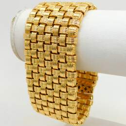 18K Yellow Gold Fancy Basket Weave Chain Bracelet 107.0g alternative image