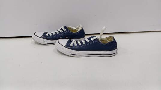 Converse Blue Low Top Sneakers Women's Size 7 image number 3