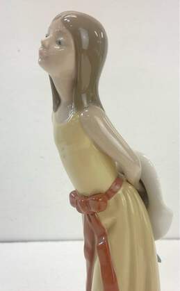 Lladro Porcelain DAISA 1978 Naughty Girl 9.5in Tall Girl with Hat Figurine alternative image