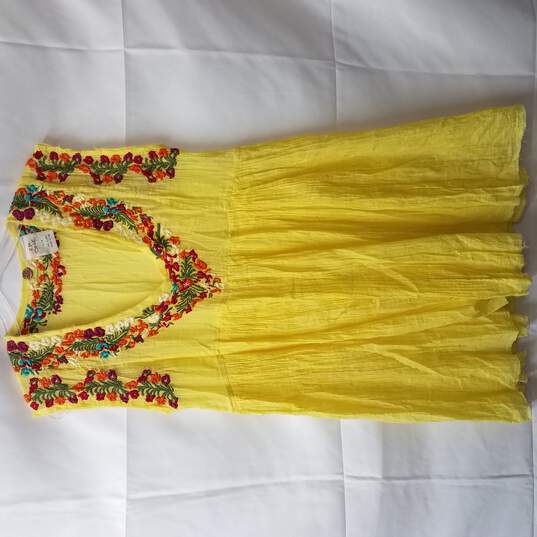 Yellow Floral Cotton Embroidered Top Womens Size S/P image number 1