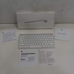 Apple Wireless Keyboard Model A1314 - IOB