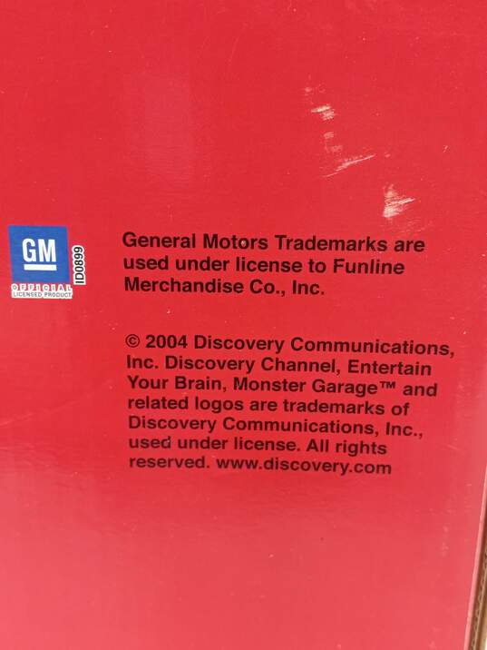 Monster Garage Wedding On Wheels 1994 Chevy Suburban Diecast Collectible NIB image number 7