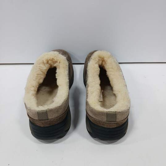Merrell Slip On Shearling Clog Style Sandals Size 7 image number 3