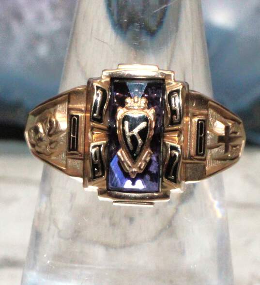 10K Yellow Gold Class Ring W/ Amethyst image number 2