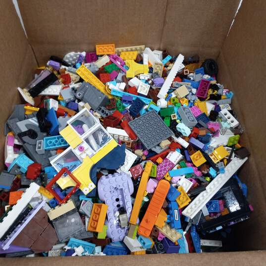 9lbs of Assorted Mixed Building Block Bundle image number 5