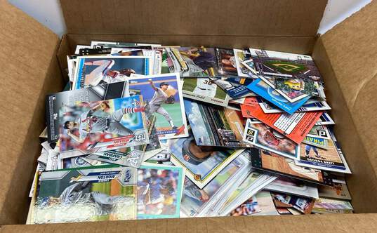 Baseball Cards Box Lot image number 1