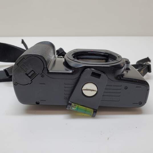 Canon Eos Rebel 35mm SLR Film Camera For Parts/Repair image number 4