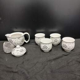 Teapot Set with 4 Traditional Cups