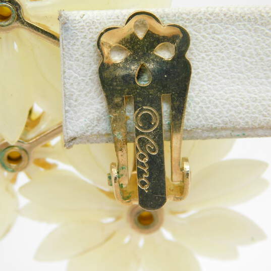 Vintage Coro Yellow & Rhinestone Flower Clip-On Earrings 10.4g image number 5
