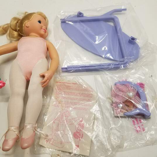 My Pretty Ballerina Vintage TYCO Battery Operated Dancing Doll image number 1