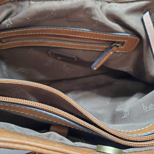 Born, Women’s Brown Leather Shoulder Handbag image number 5