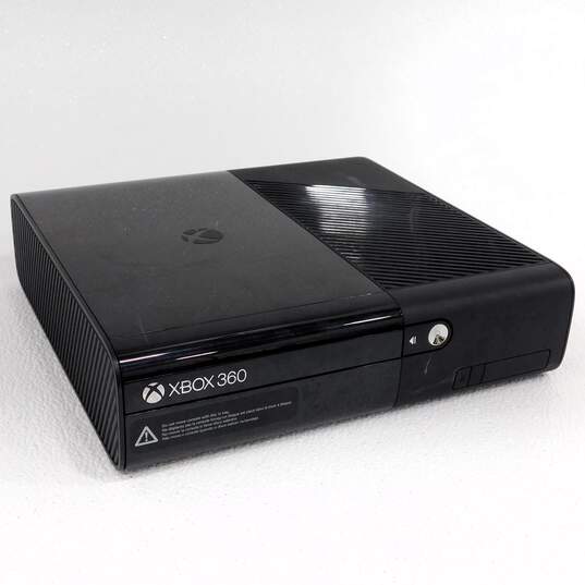 Xbox 360 E Console Tested image number 1
