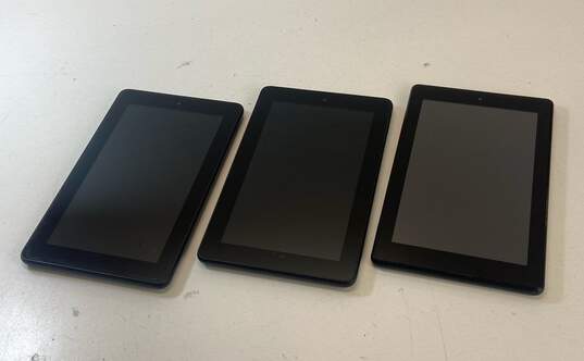 Amazon Kindle Fire Assorted Models Lot of 3 image number 1