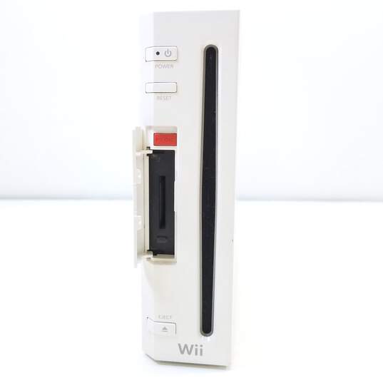 Nintendo Wii Console W/ Accessories IOB image number 2