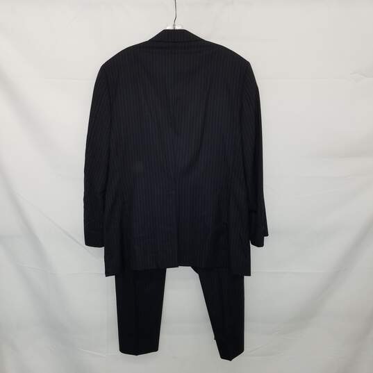 AUTHENTICATED MEN'S DOLCE & GABBANA NAVY STRIPED 2PC SUIT SIZE 52 image number 1